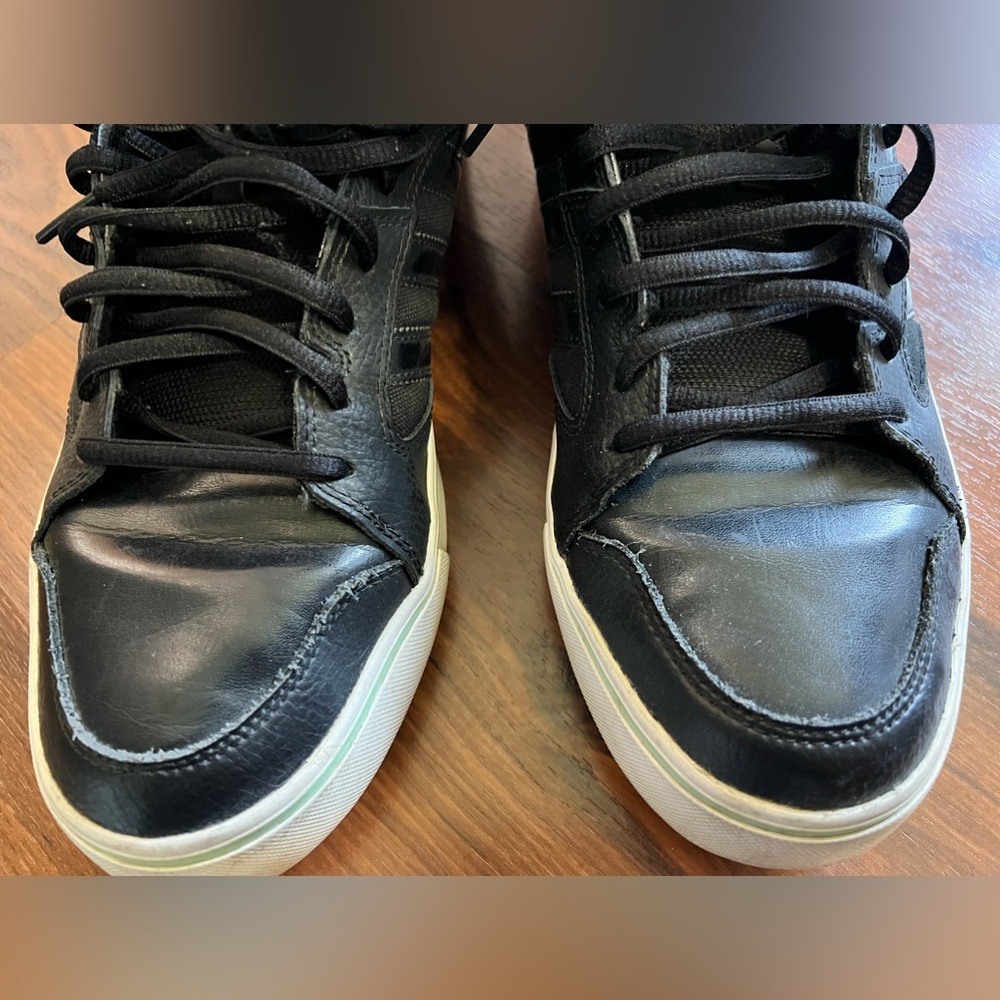 Adidas Hightop with Lace with Velcro Close - Picture 6 of 11